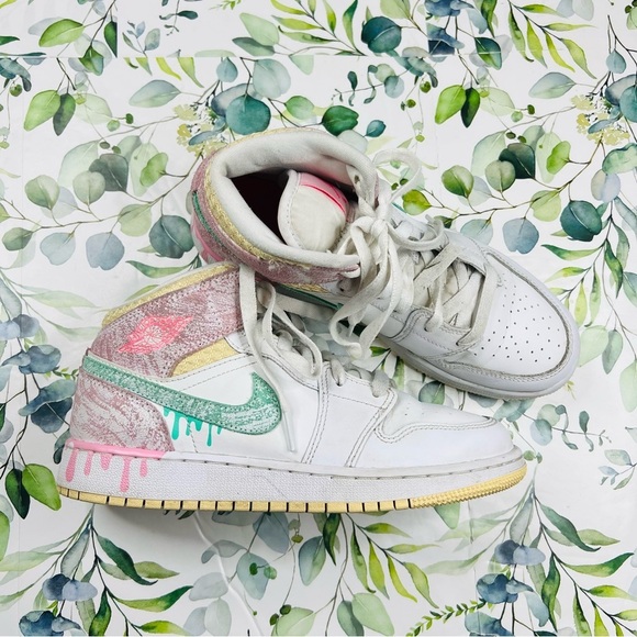 Jordan Air Jordan 1 Mid SE "Ice Cream" Sneakers - Picture 3 of 8